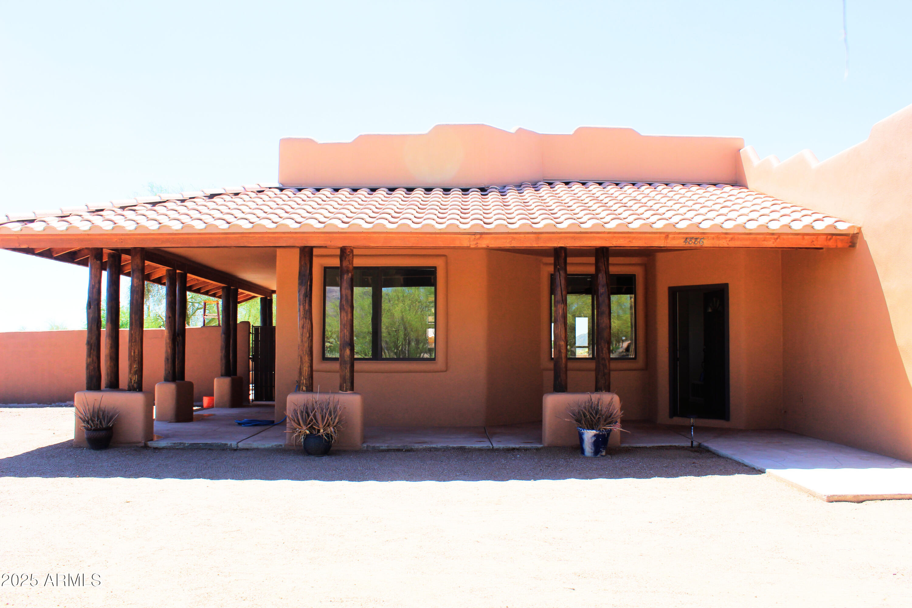 4886 N WOLVERINE PASS Road