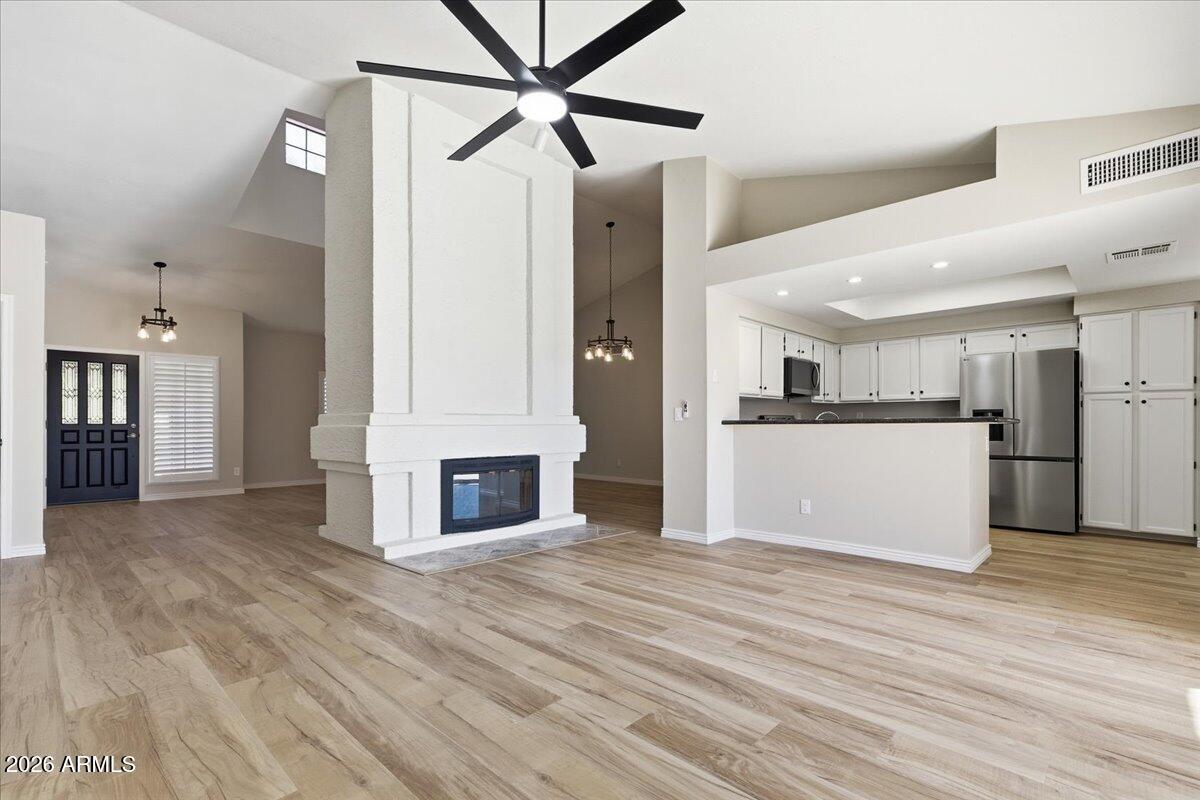 10571 E MISSION Lane