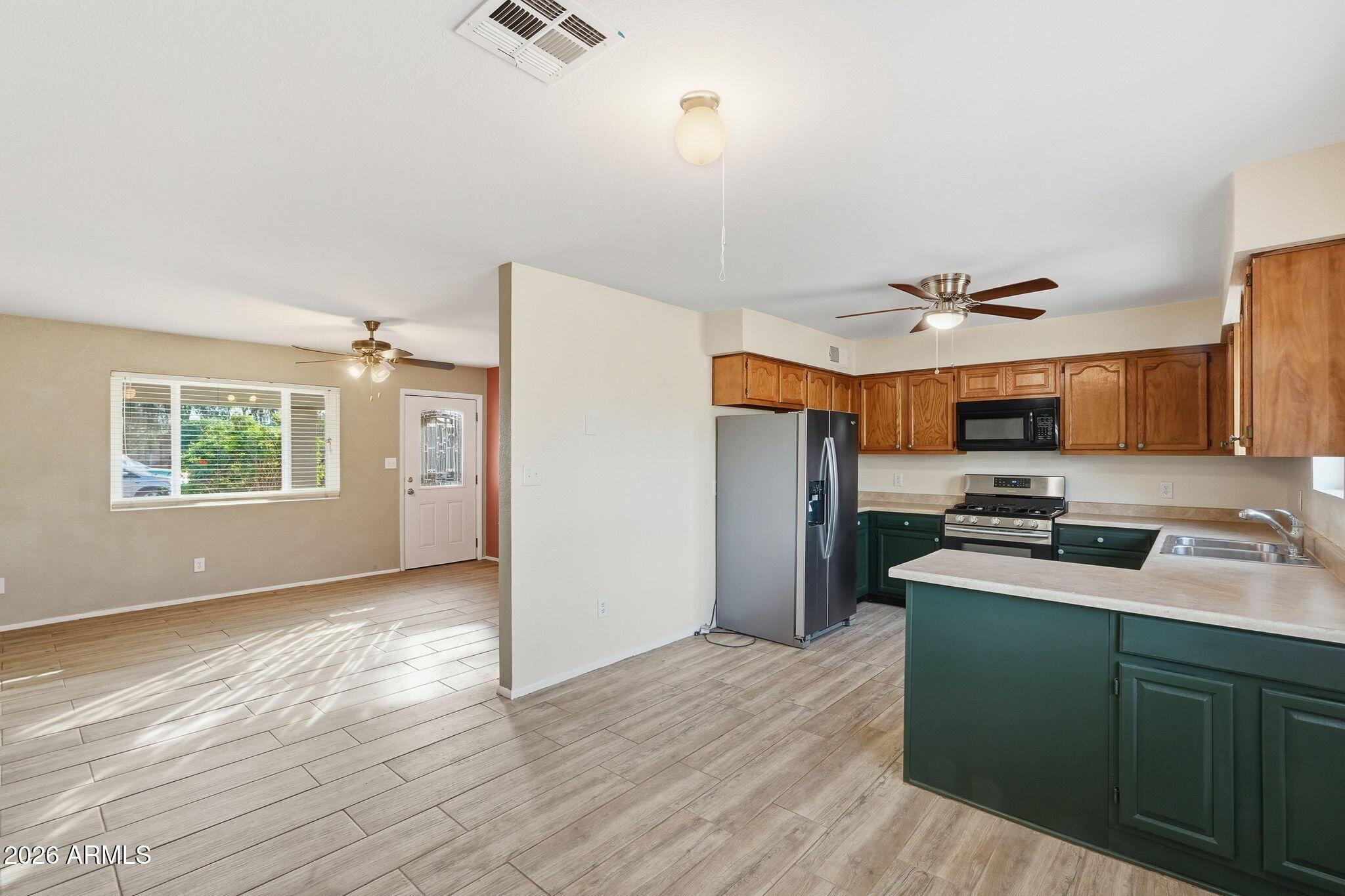 1205 E ONTARIO Court