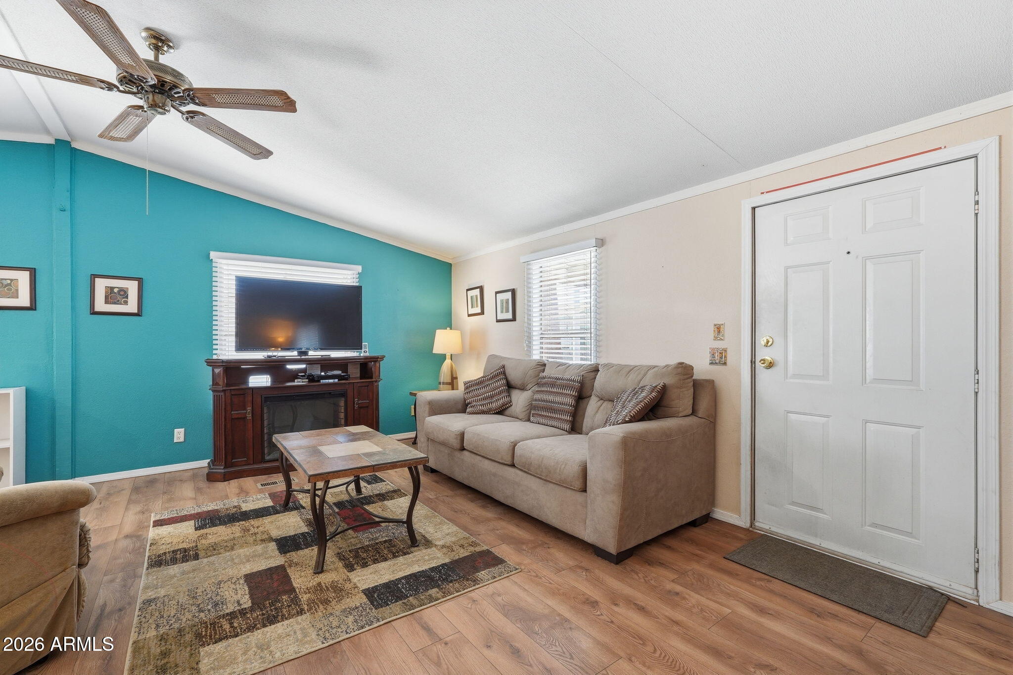 53 N MOUNTAIN Road 38