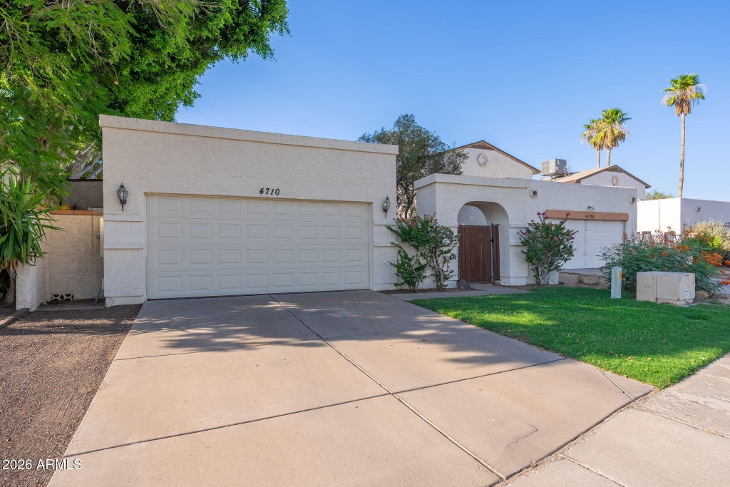 Photo of 4710 W Wahalla Lane, Glendale, AZ 85308 (MLS # 7051550)