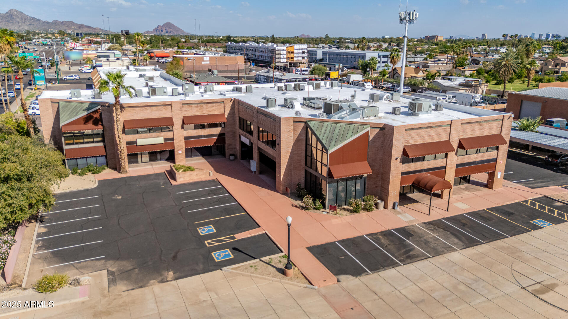 2727 W GLENDALE Avenue UL