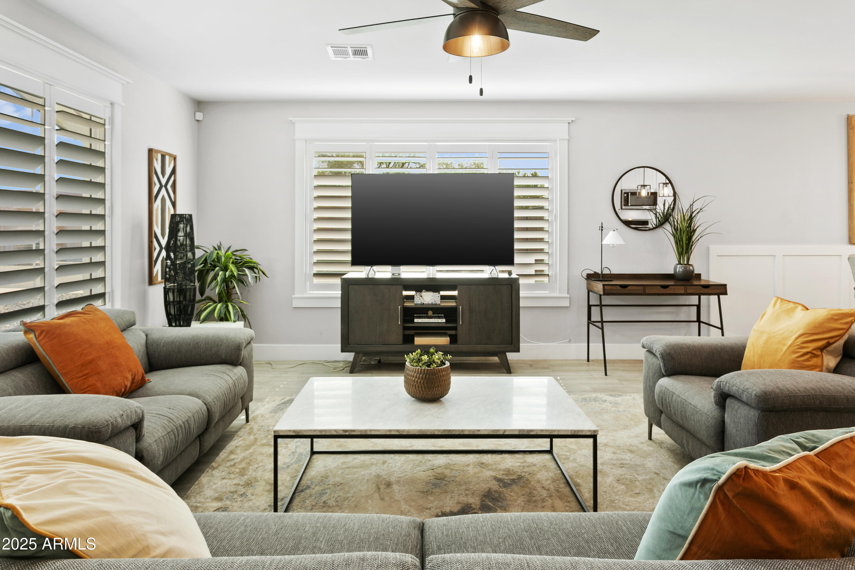 8749 E MONTEBELLO Avenue