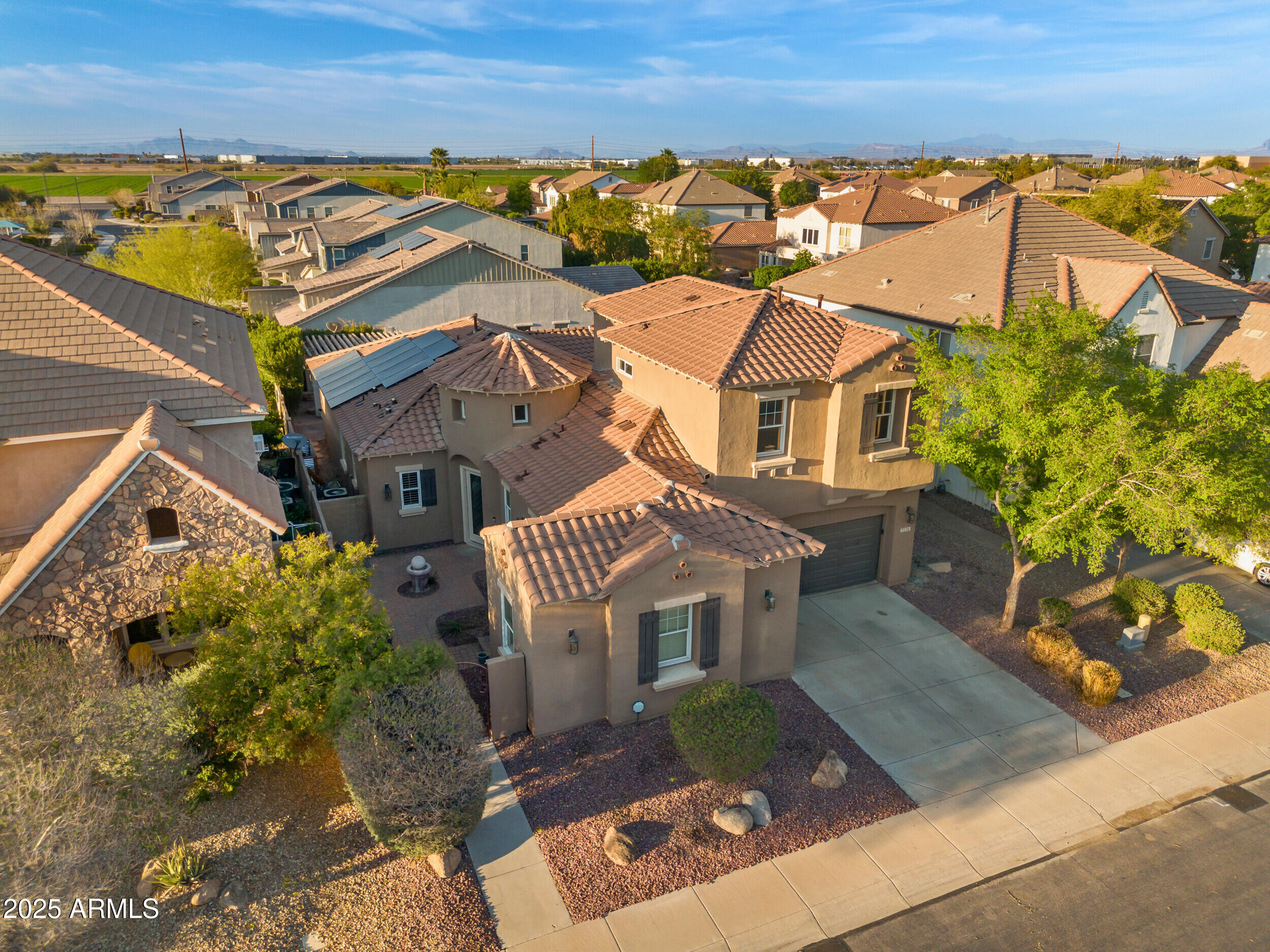 2134 E Honeysuckle Place