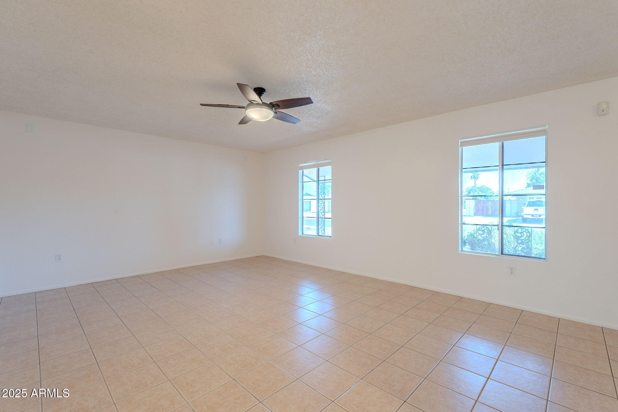 9505 W CEDAR HILL Circle