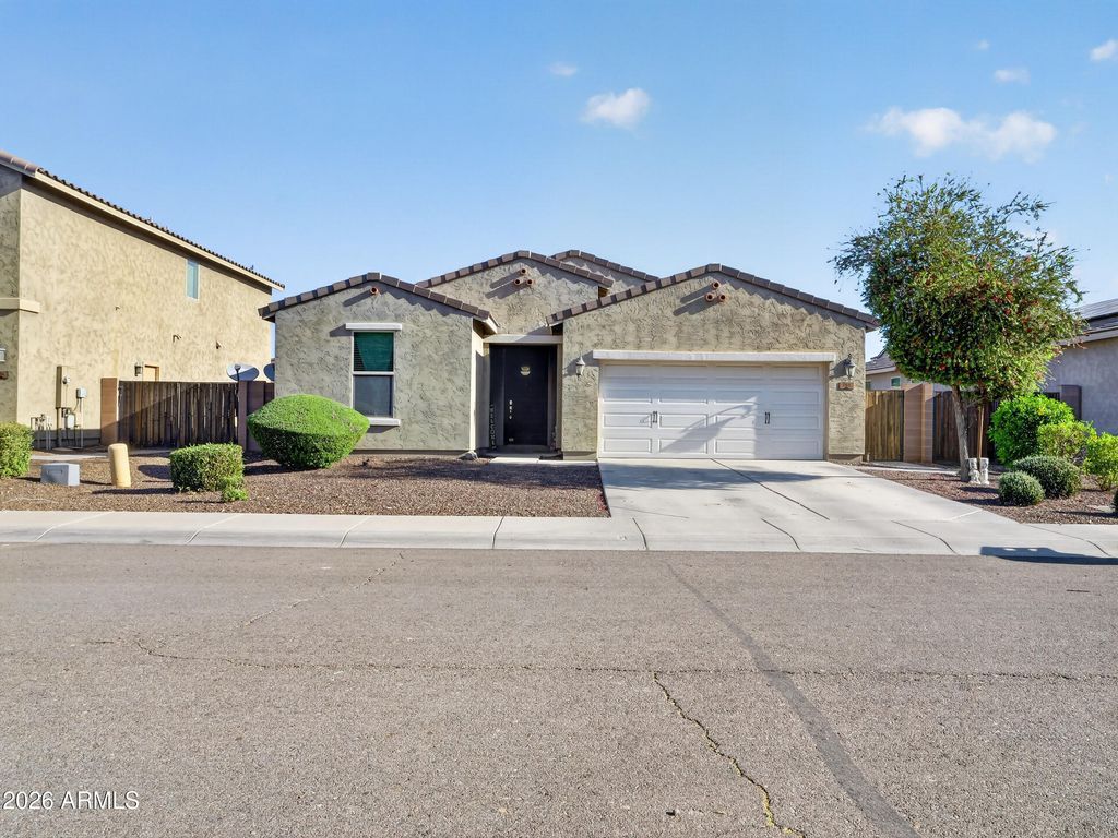 Photo of 202 E Santori Drive, San Tan Valley, AZ 85140 (MLS # 7012019)