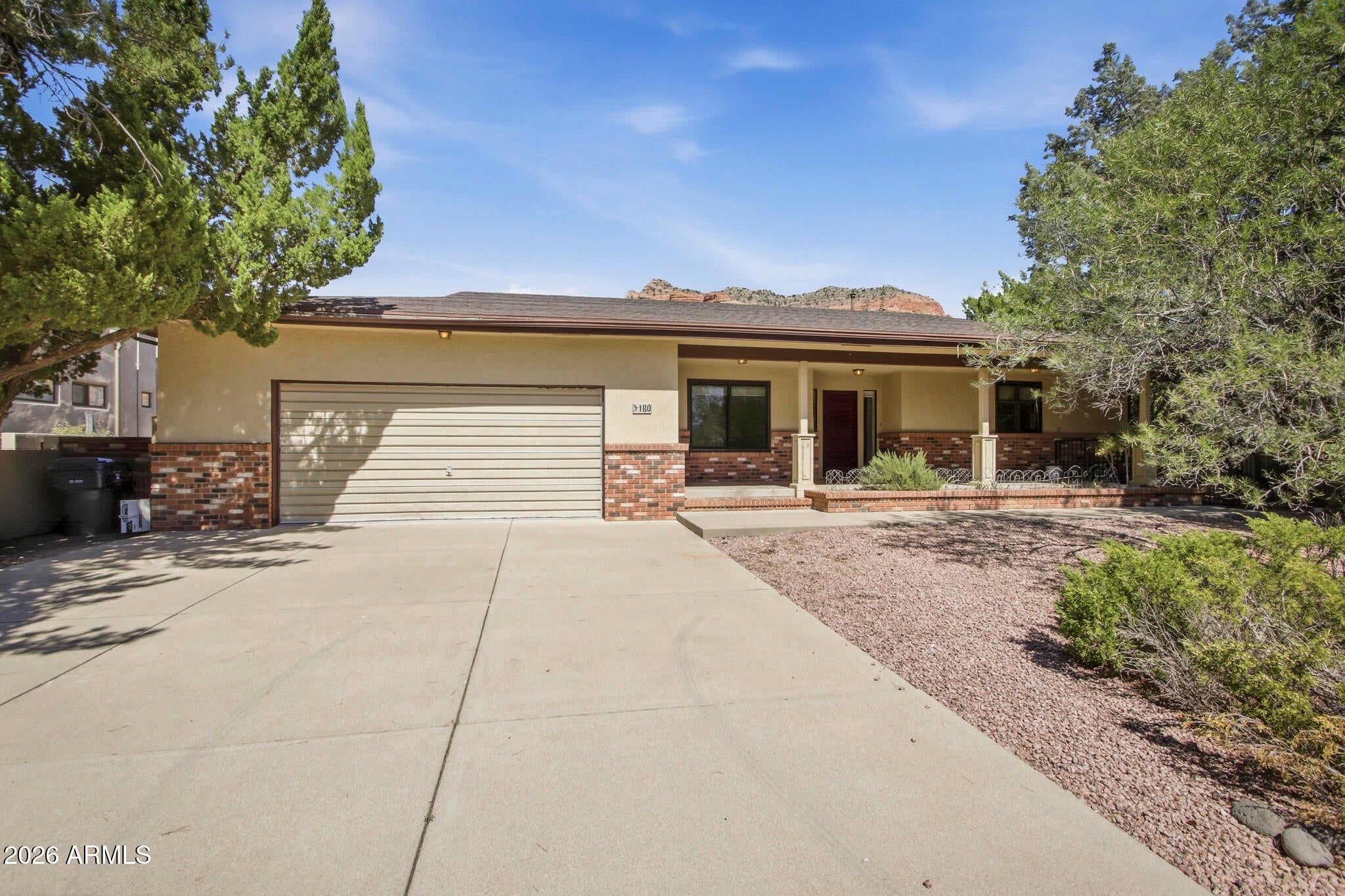 180 ARROWHEAD Drive
