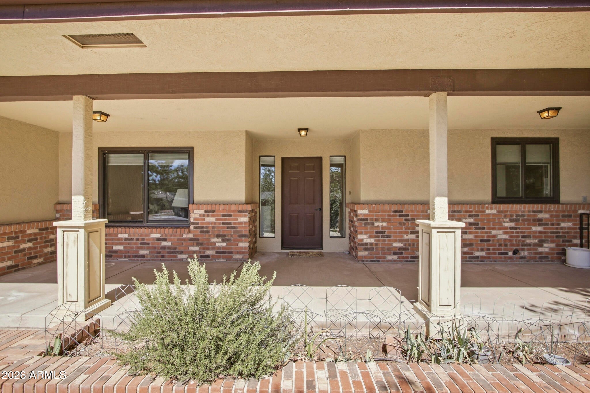 180 ARROWHEAD Drive