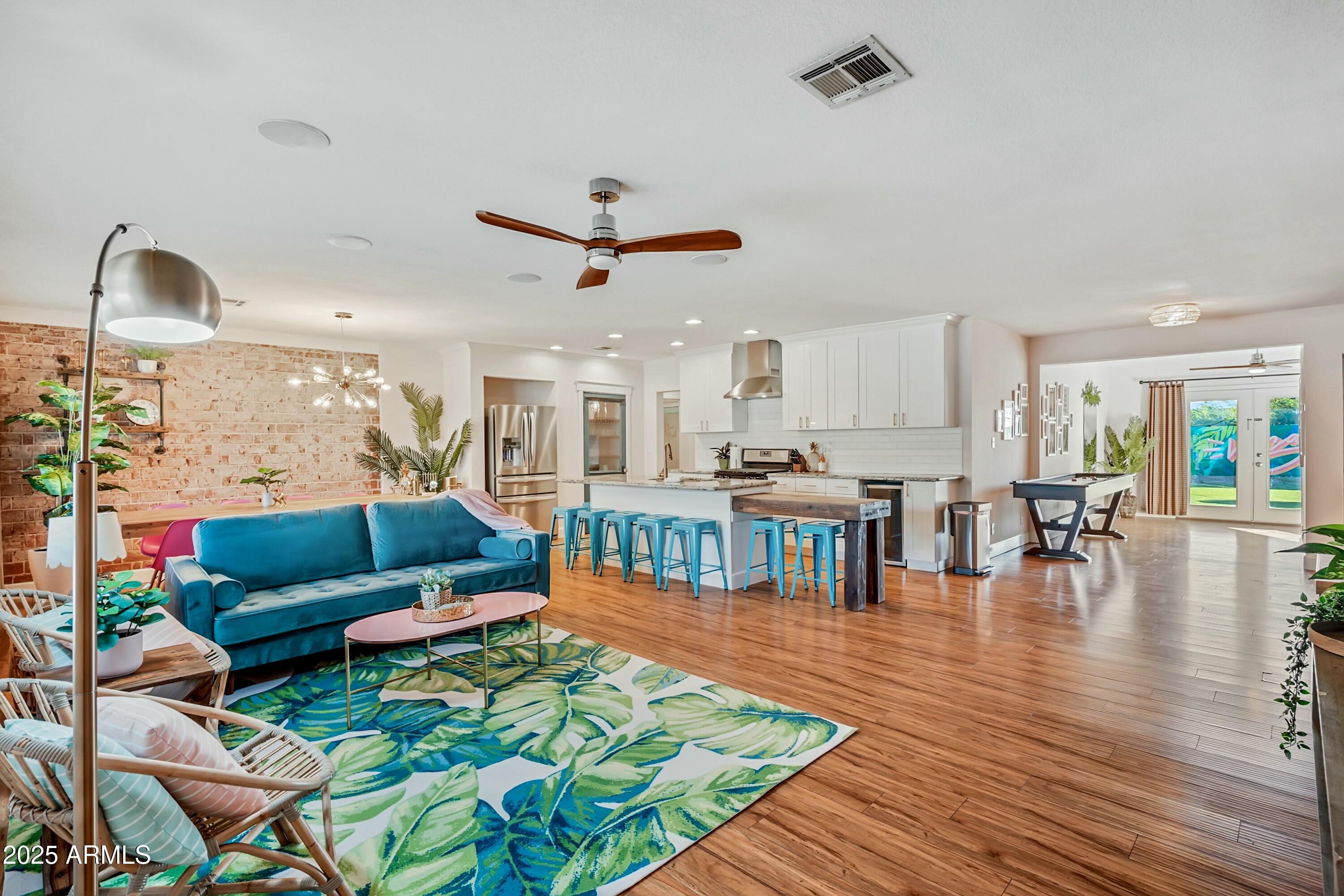 4036 N 40TH Place