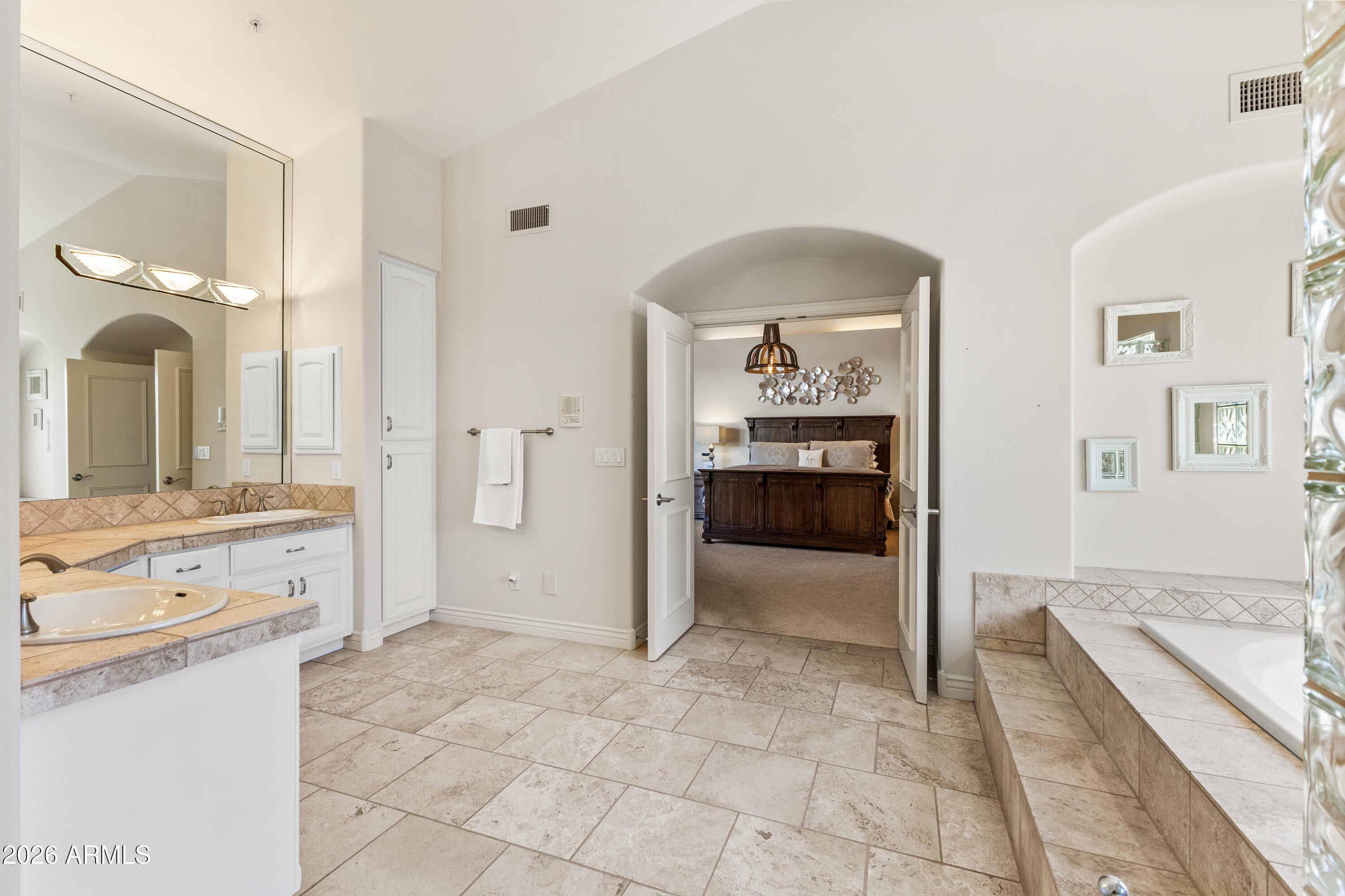 Scottsdale, Arizona, 85259, United States, 5 Bedrooms Bedrooms, ,4 BathroomsBathrooms,Residential,Contingent,2041701