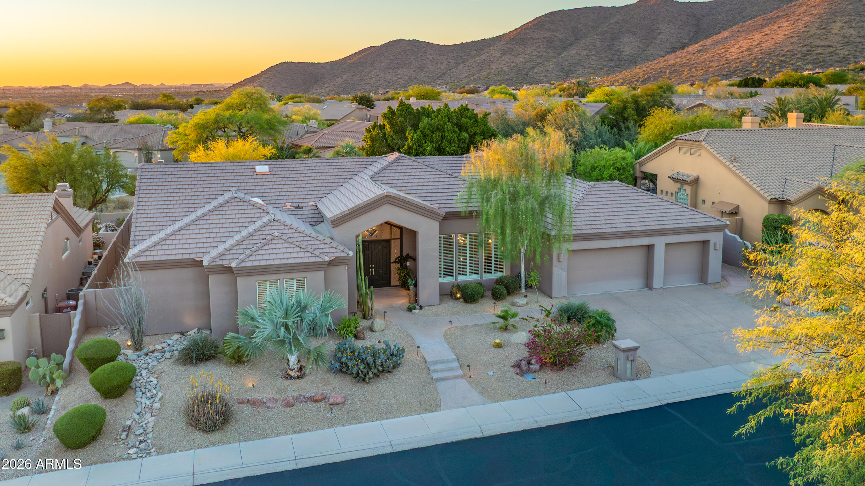 Scottsdale, Arizona, 85259, United States, 5 Bedrooms Bedrooms, ,4 BathroomsBathrooms,Residential,Contingent,2041701