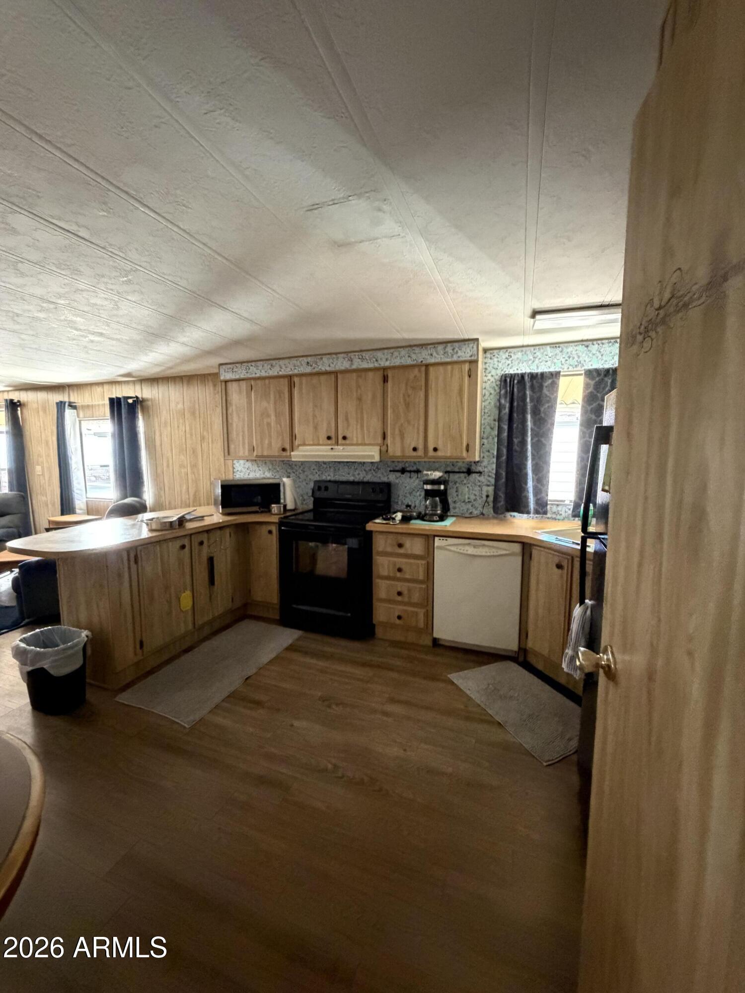 9302 E Broadway Road 155