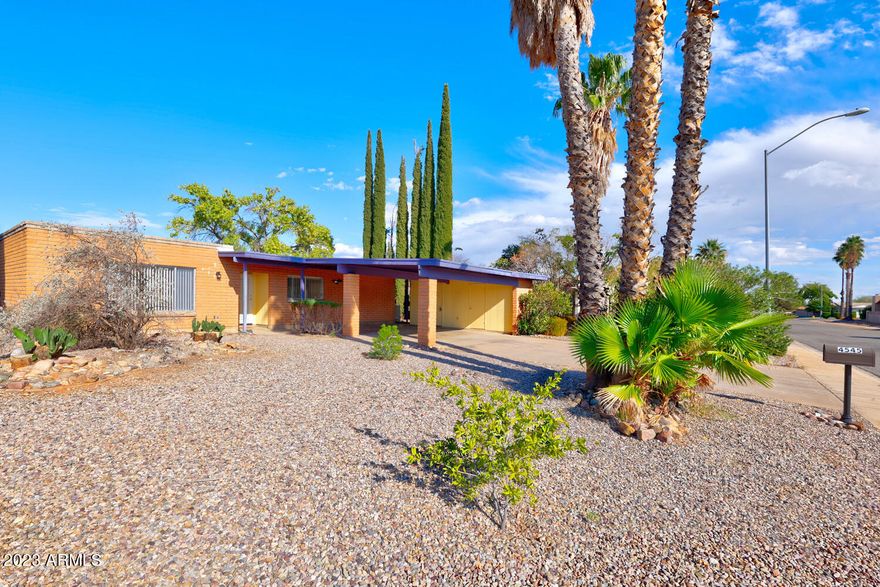 PRICED TO SELL!  This nice home just needs TLC. Located in a great area.  In the PDS school district. Spacious home has 3 Bedrooms & 2 Baths with AC & has an Arizona room. Good size backyard. Just a short drive to Fort Huachuca.  It would be a great home for an Investor or a vacation home for the snowbirds.   Seller received Title to the property through a Beneficiary Deed, and has never lived in the property.  Property to be sold ''AS IS''.  Seller will not provide a Seller's Property Disclosure Statement (SPDS) or Clue Report.  Seller is not willing or able to make any repairs.