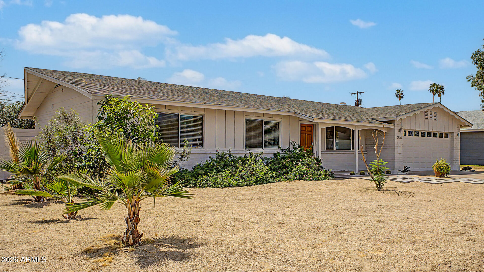 2839 E SHANGRI LA Road