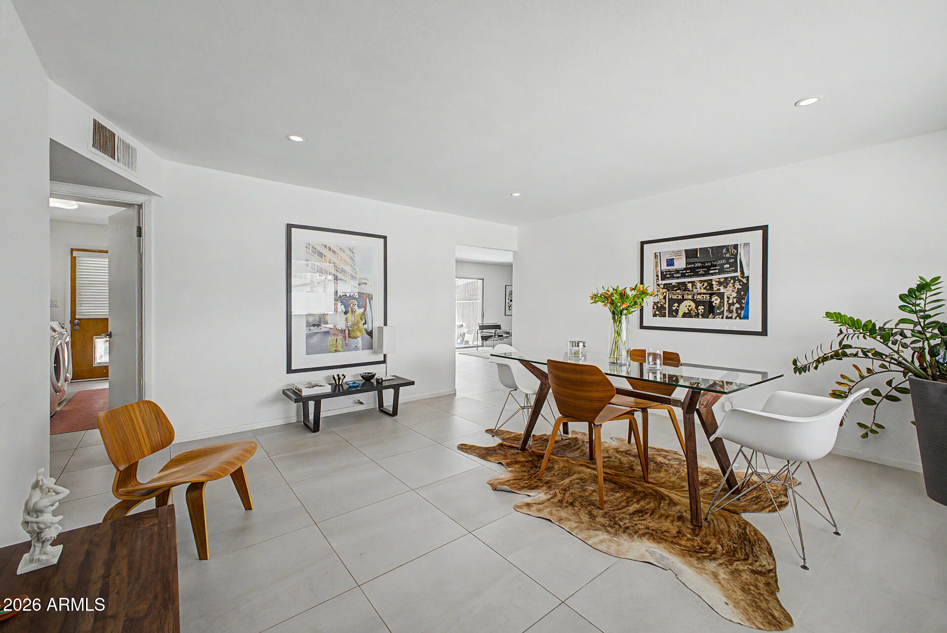 2839 E SHANGRI LA Road