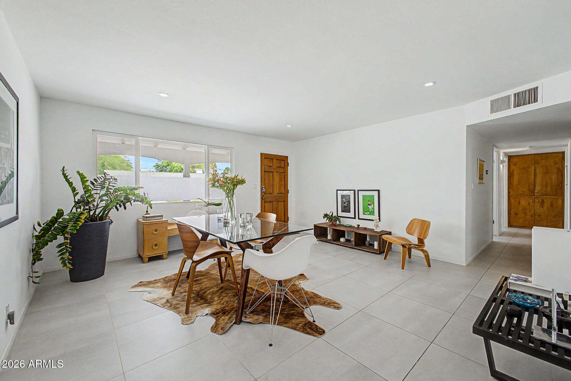 2839 E SHANGRI LA Road