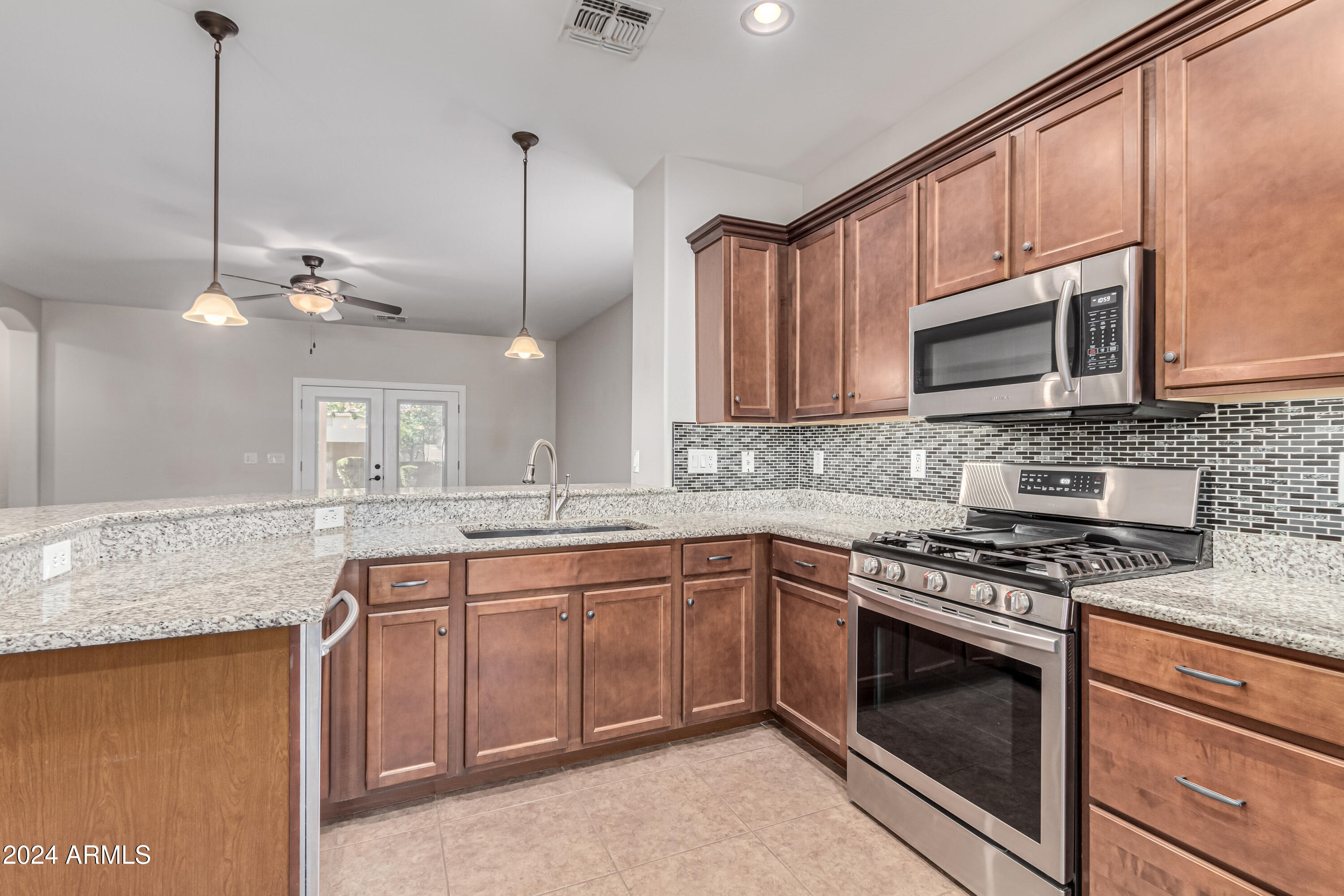 975 W HEATHERWOOD Street