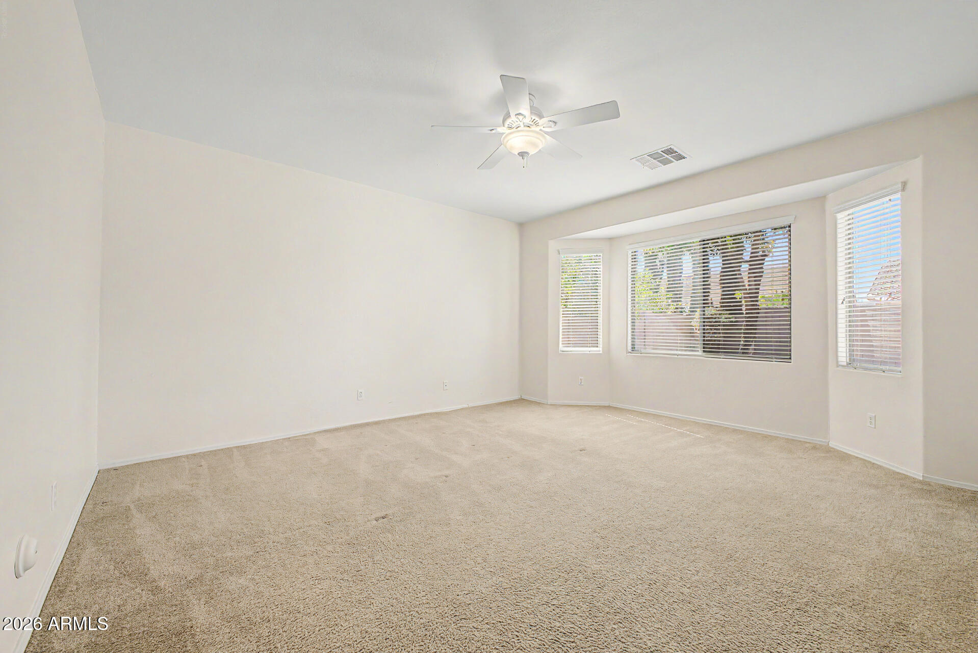 2124 W RED BIRD Road