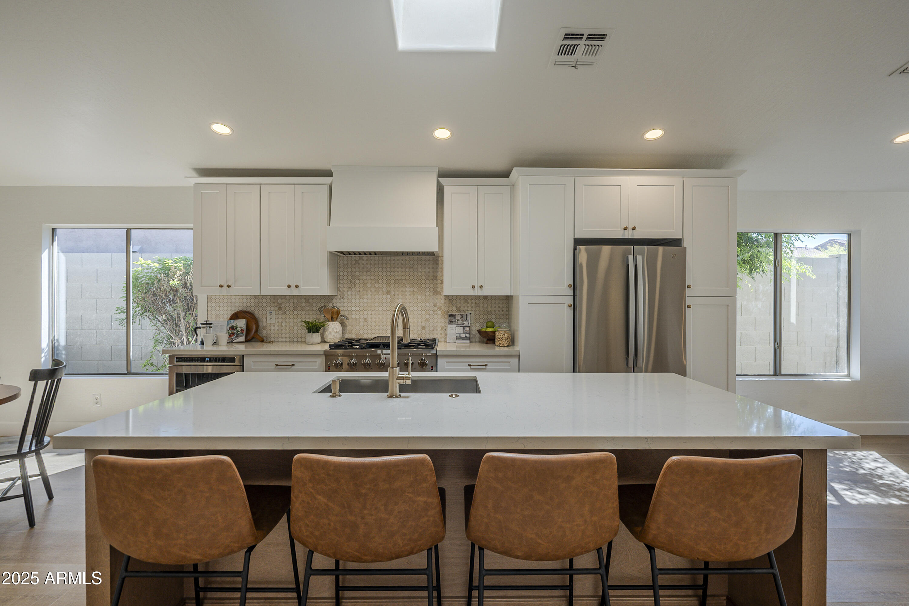 10226 E PINE VALLEY Road