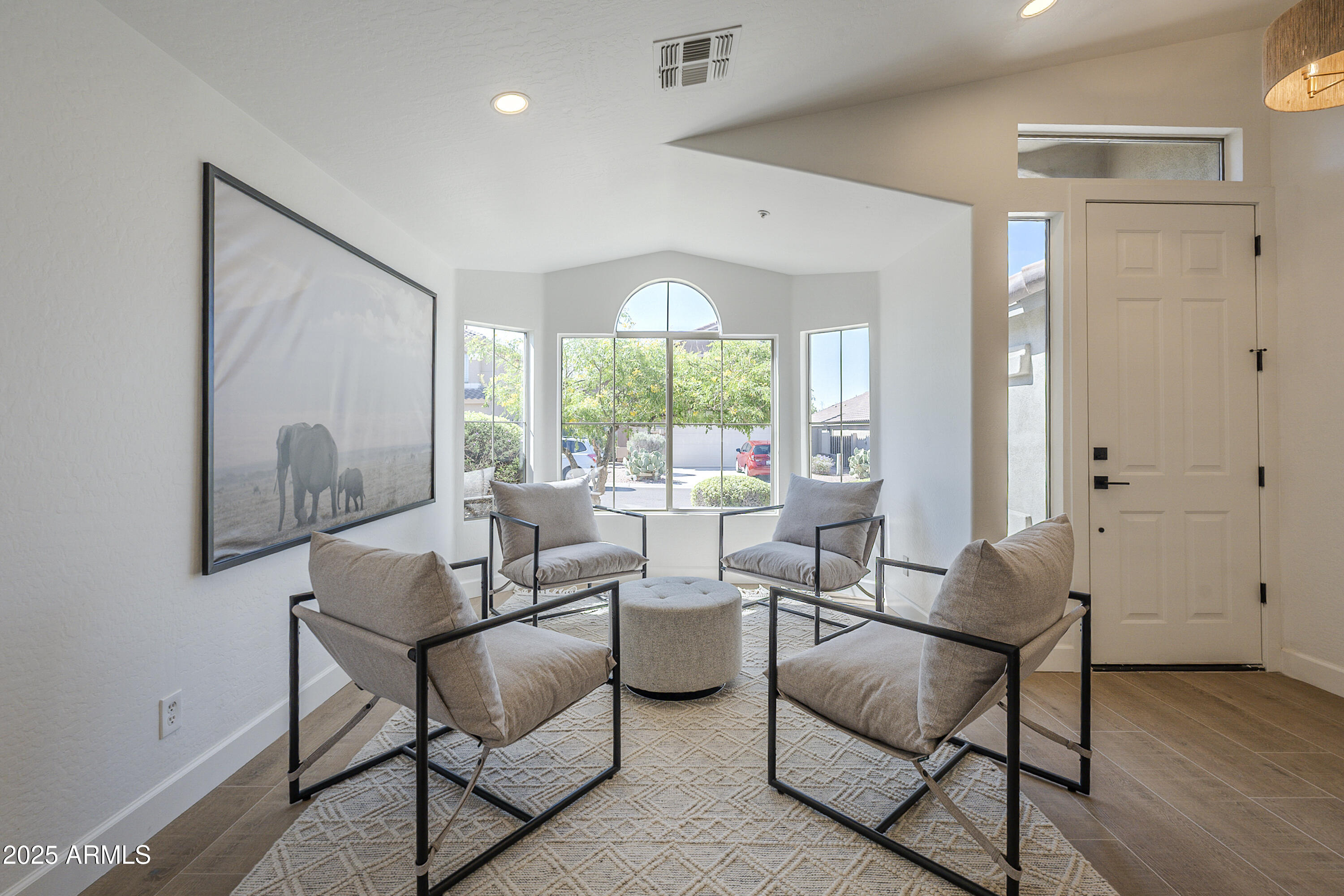 10226 E PINE VALLEY Road