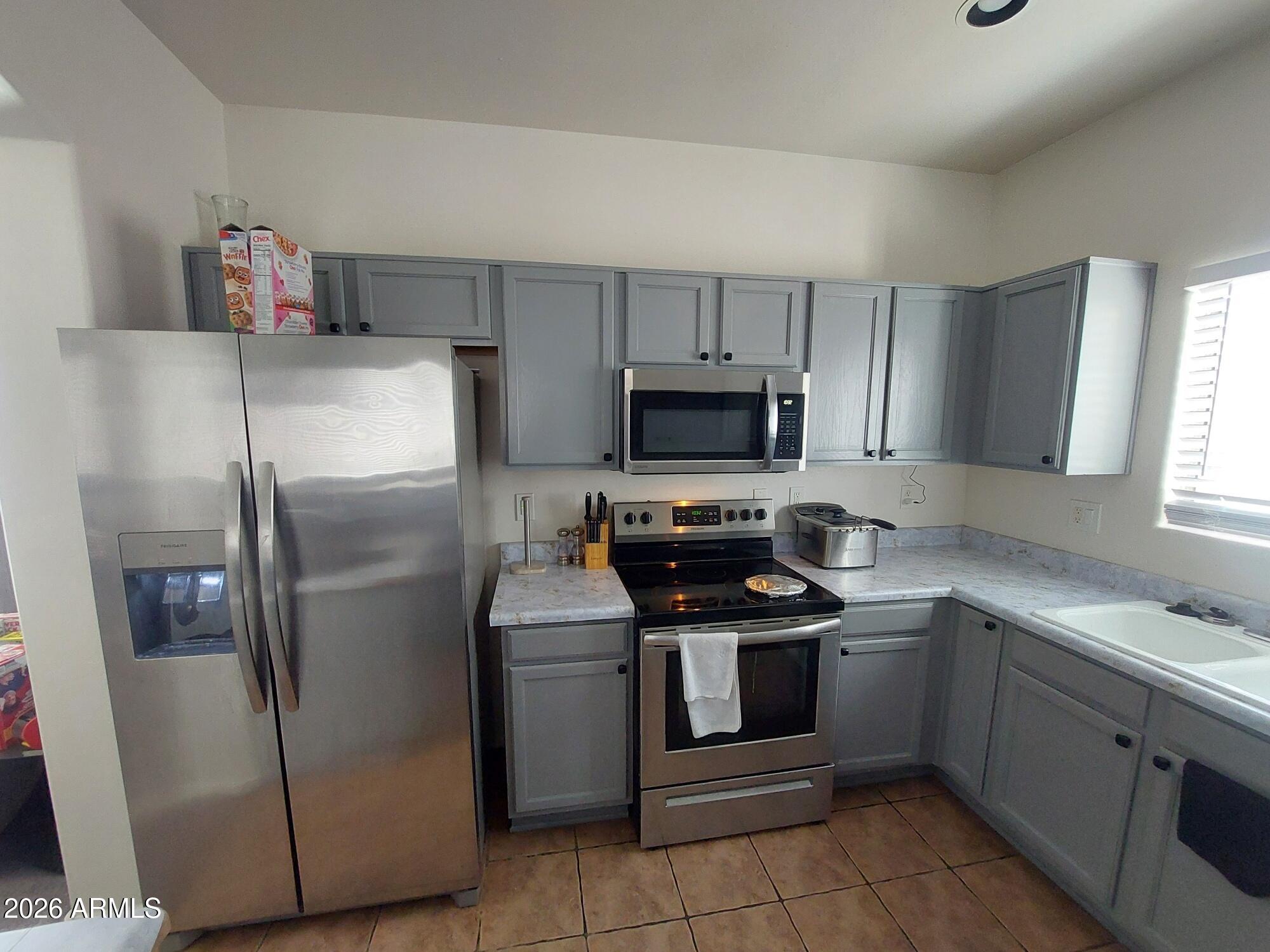 22013 N 29TH Drive N