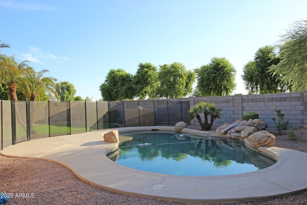Photo of 1414 N Constellation Way, Gilbert, AZ 85234 (MLS # 6921406)