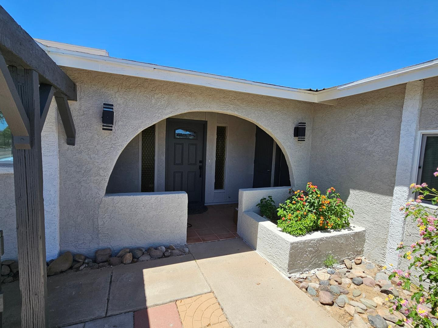 8702 W Pinnacle Peak Road