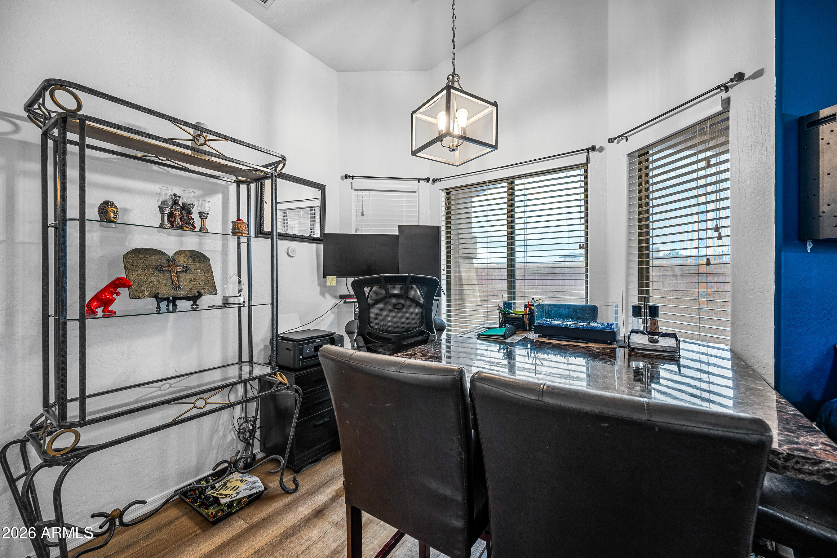 1260 S LINDSAY Road 38