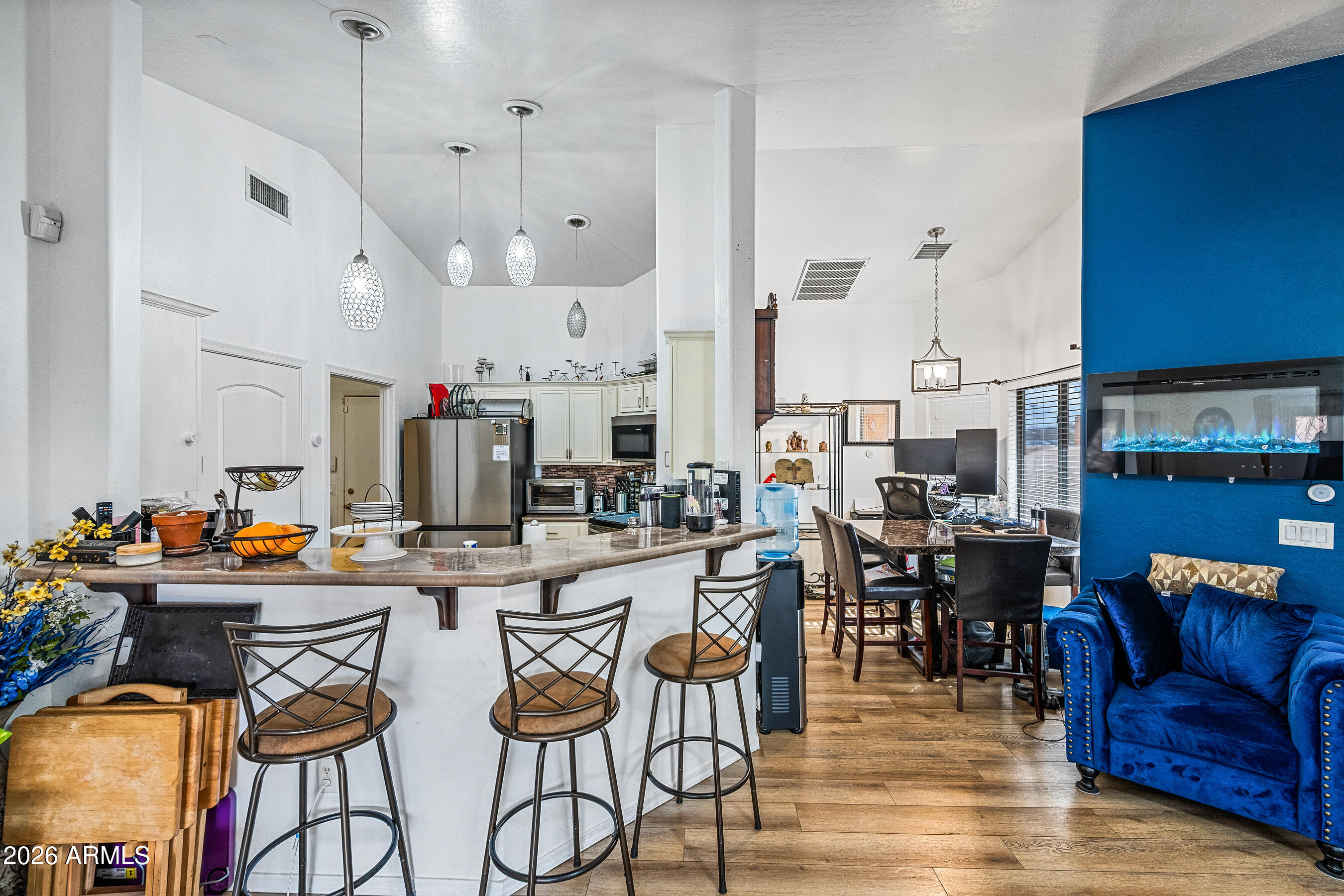 1260 S LINDSAY Road 38