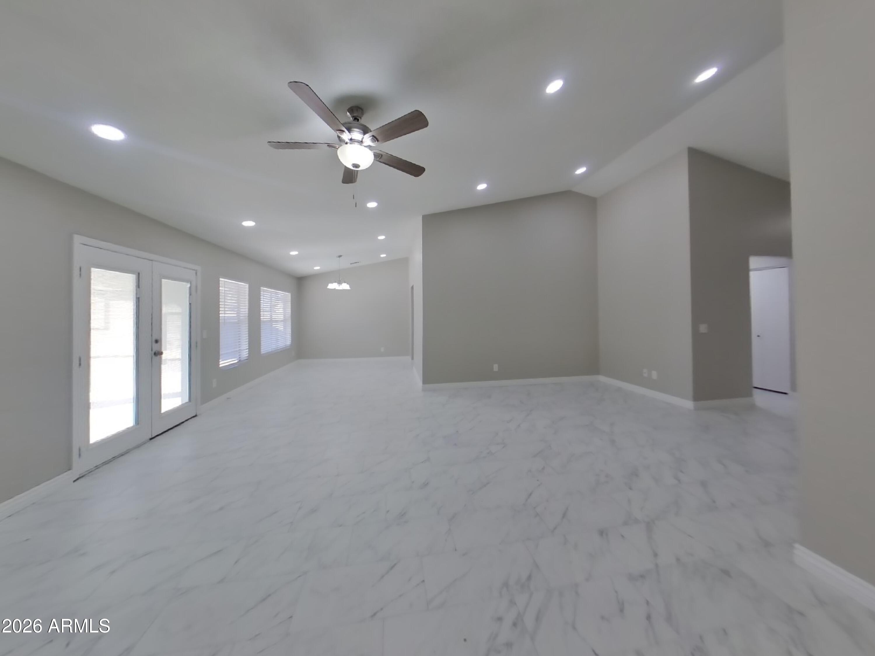 4947 E GREENWAY Circle N