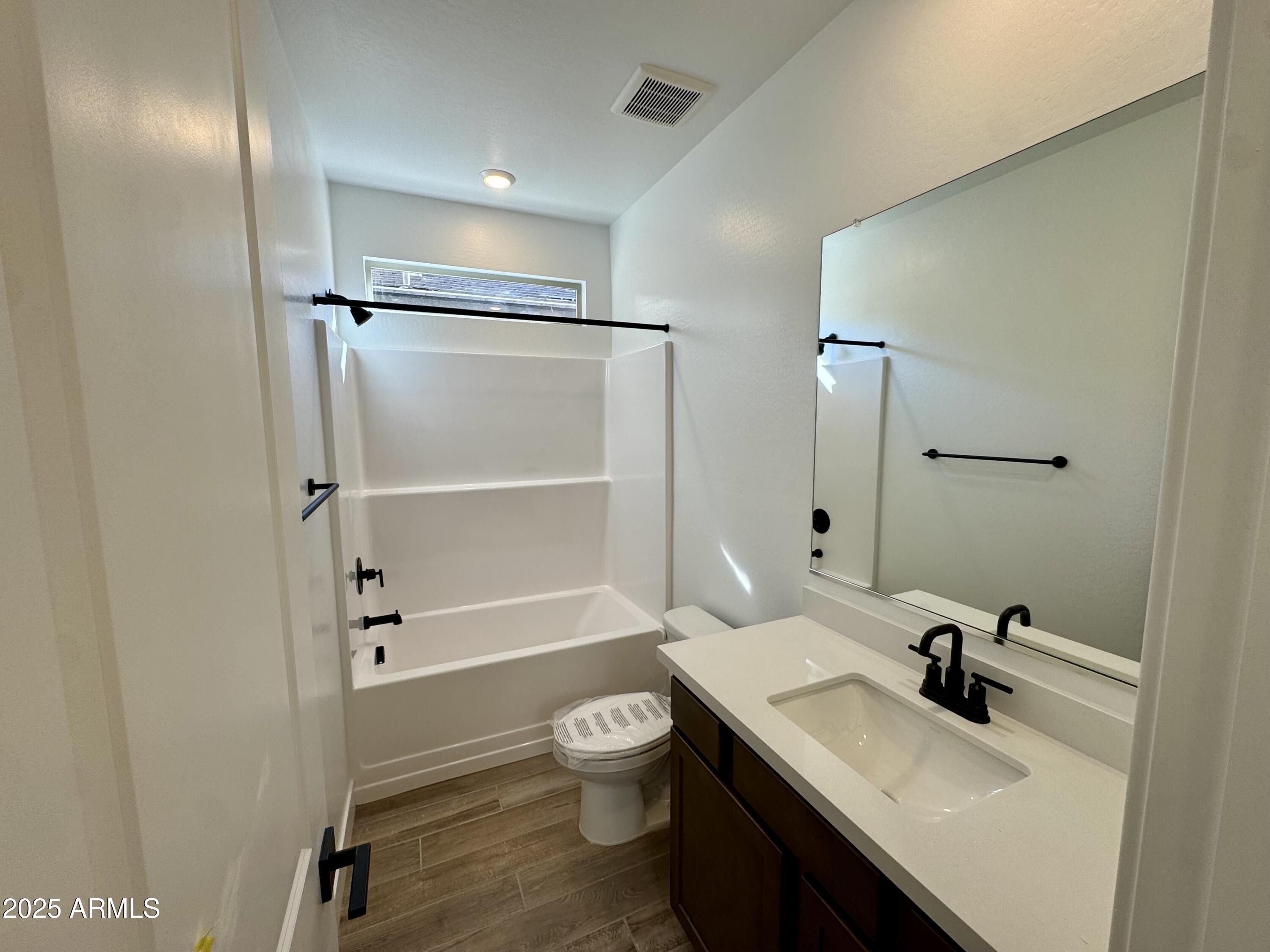 2888 E Mecklenburg Way