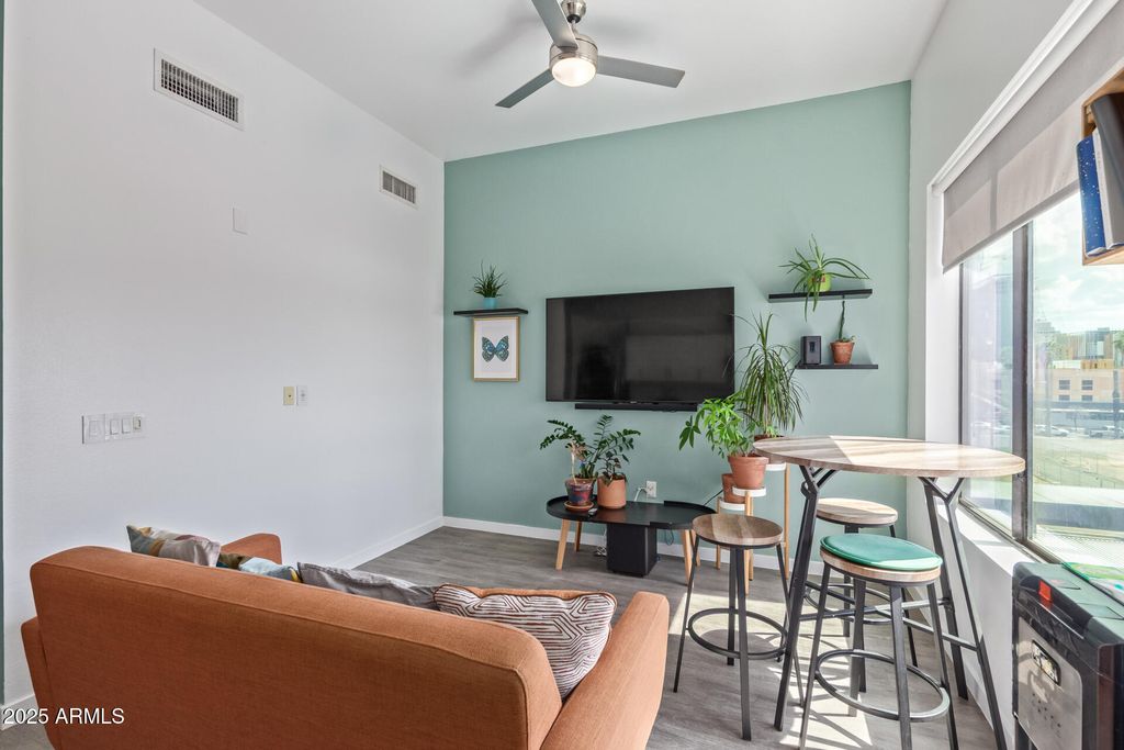 Photo of 1130 N 2 Street #306, Phoenix, AZ 85004 (MLS # 6881135)