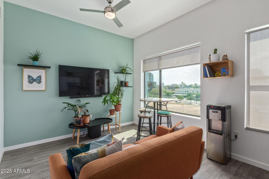 Photo of 1130 N 2 Street #306, Phoenix, AZ 85004 (MLS # 6881135)