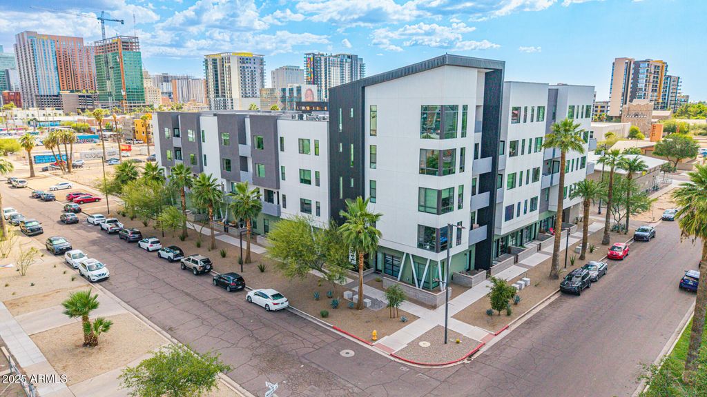 Photo of 1130 N 2 Street #306, Phoenix, AZ 85004 (MLS # 6881135)