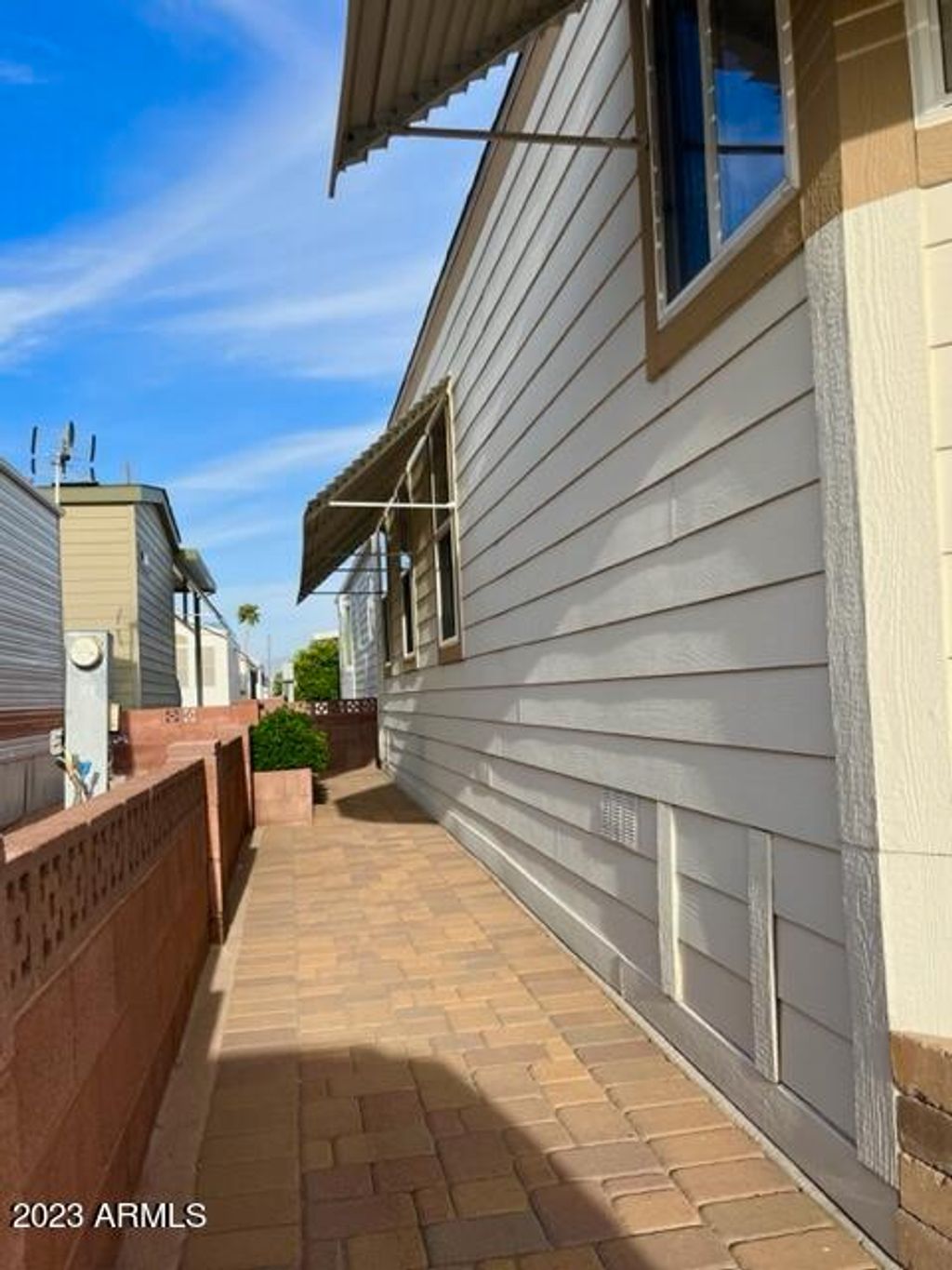 listing image 50