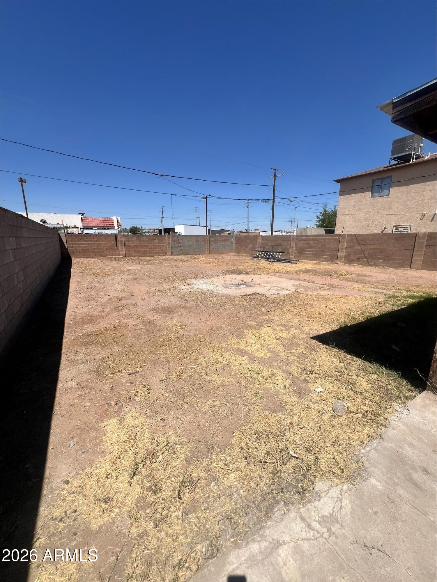 1806 W Sherman Street