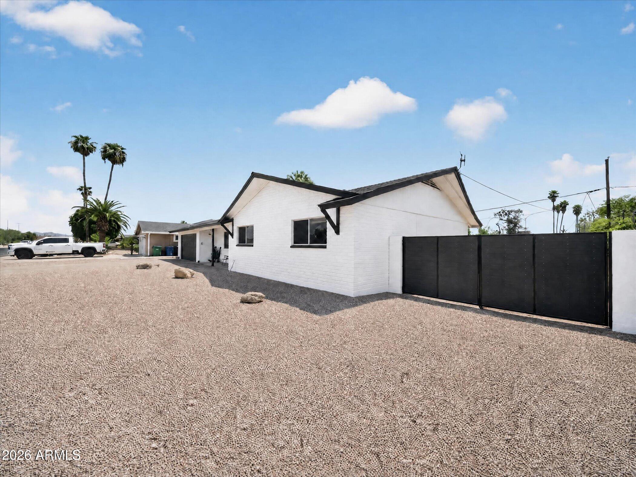 2509 E HIGHLAND Street