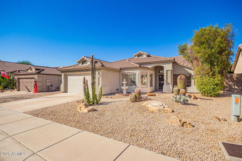 Photo of 6414 W Briles Road, Phoenix, AZ 85083 (MLS # 6935846)