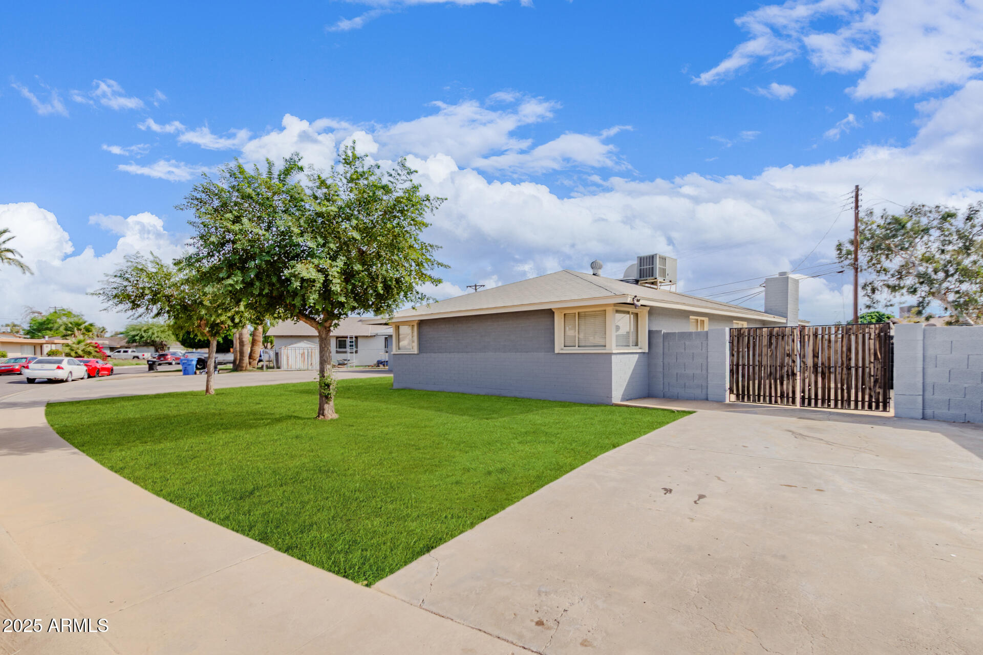 6217 W FAIRMOUNT Avenue