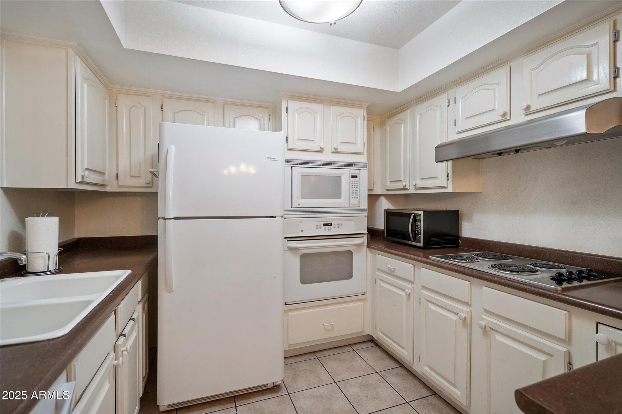 4200 N MILLER Road 228