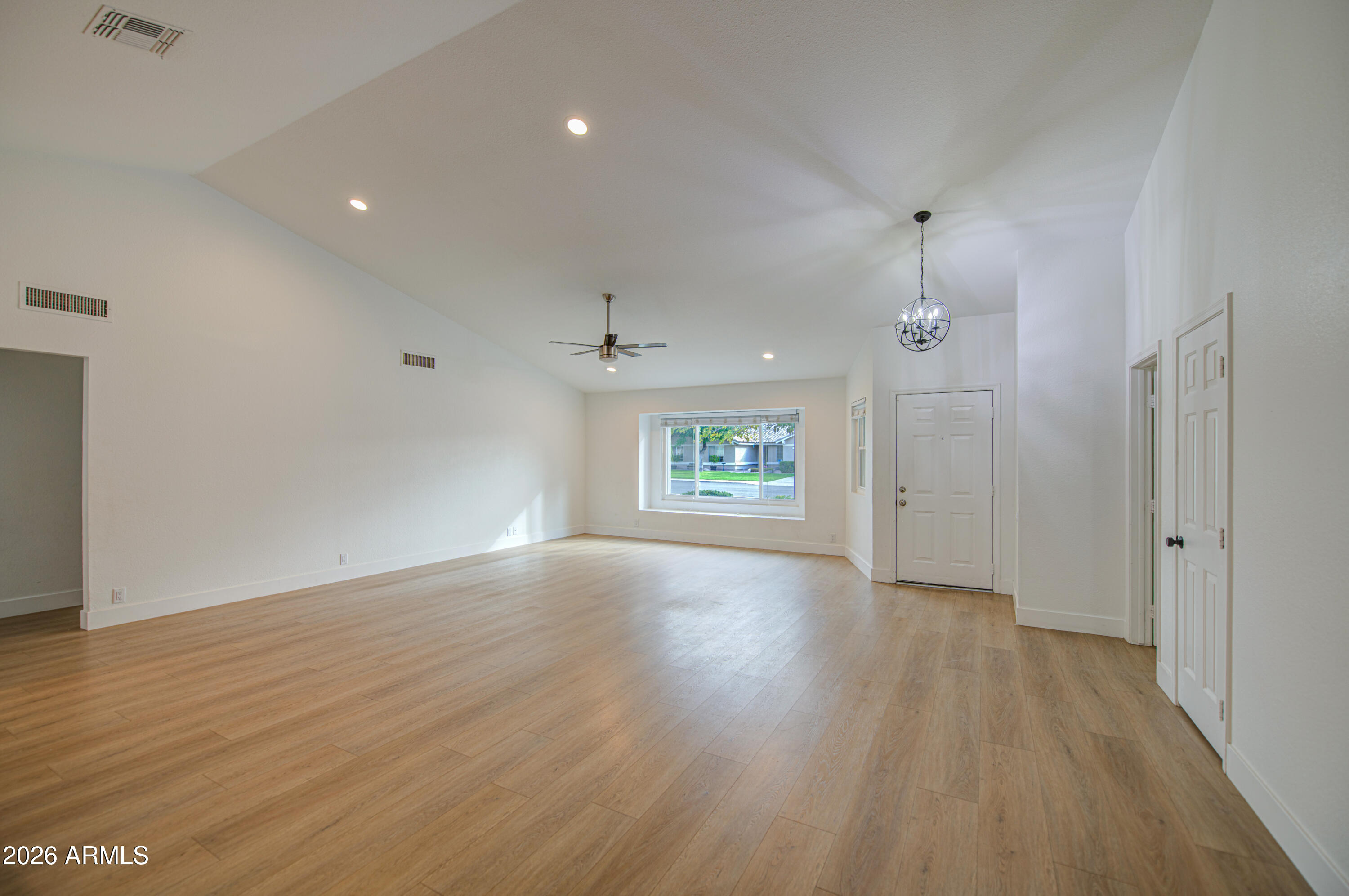 2728 E MINTON Street