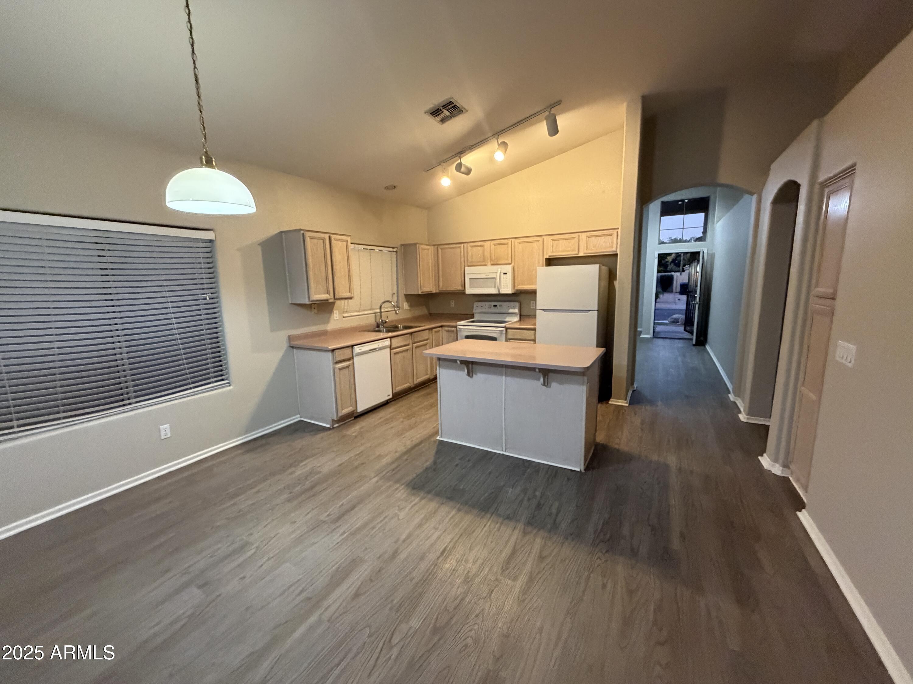 1785 E Appaloosa Road