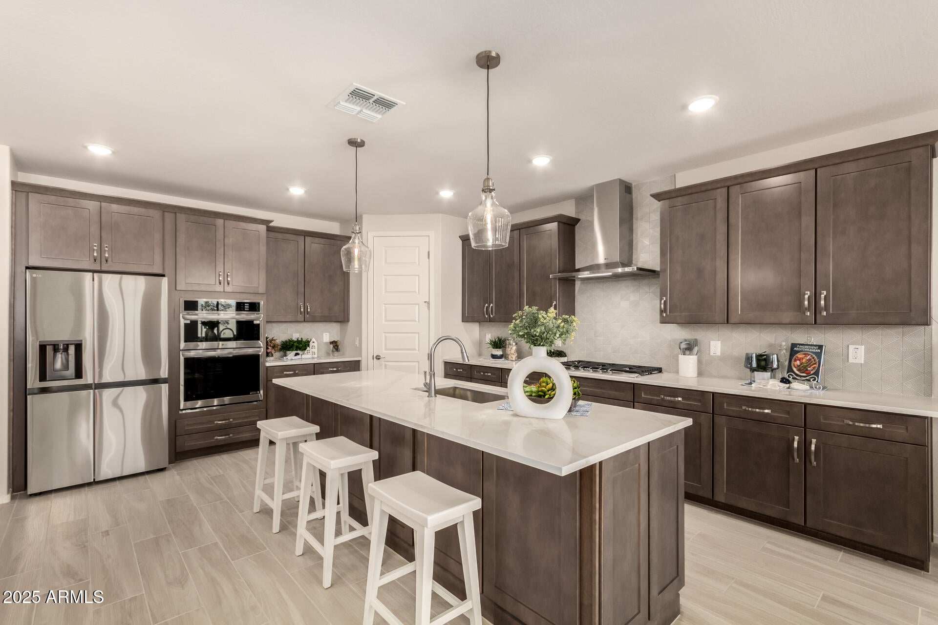 24336 W DUANE Lane