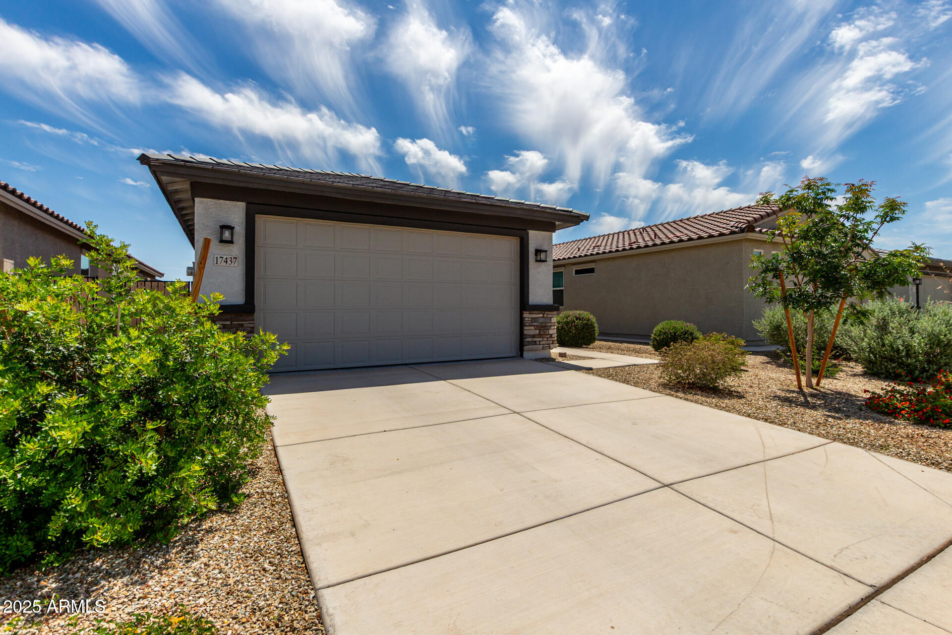 17437 W VIA DE LUNA Drive