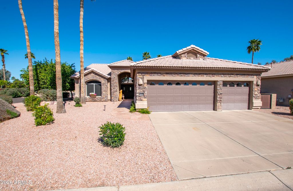 Photo of 15450 W Fairmount Avenue, Goodyear, AZ 85395 (MLS # 6996055)