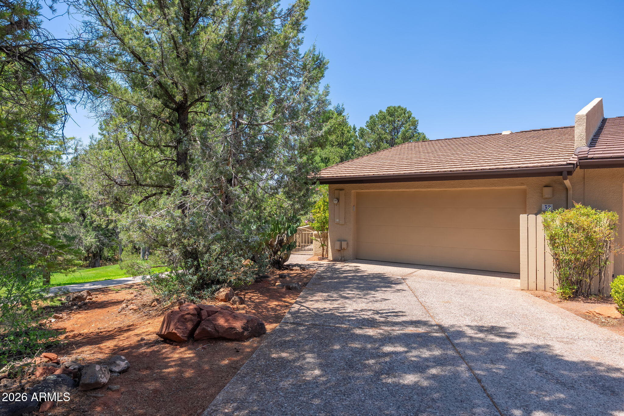 Properties 32 RUNNING SPRINGS Drive