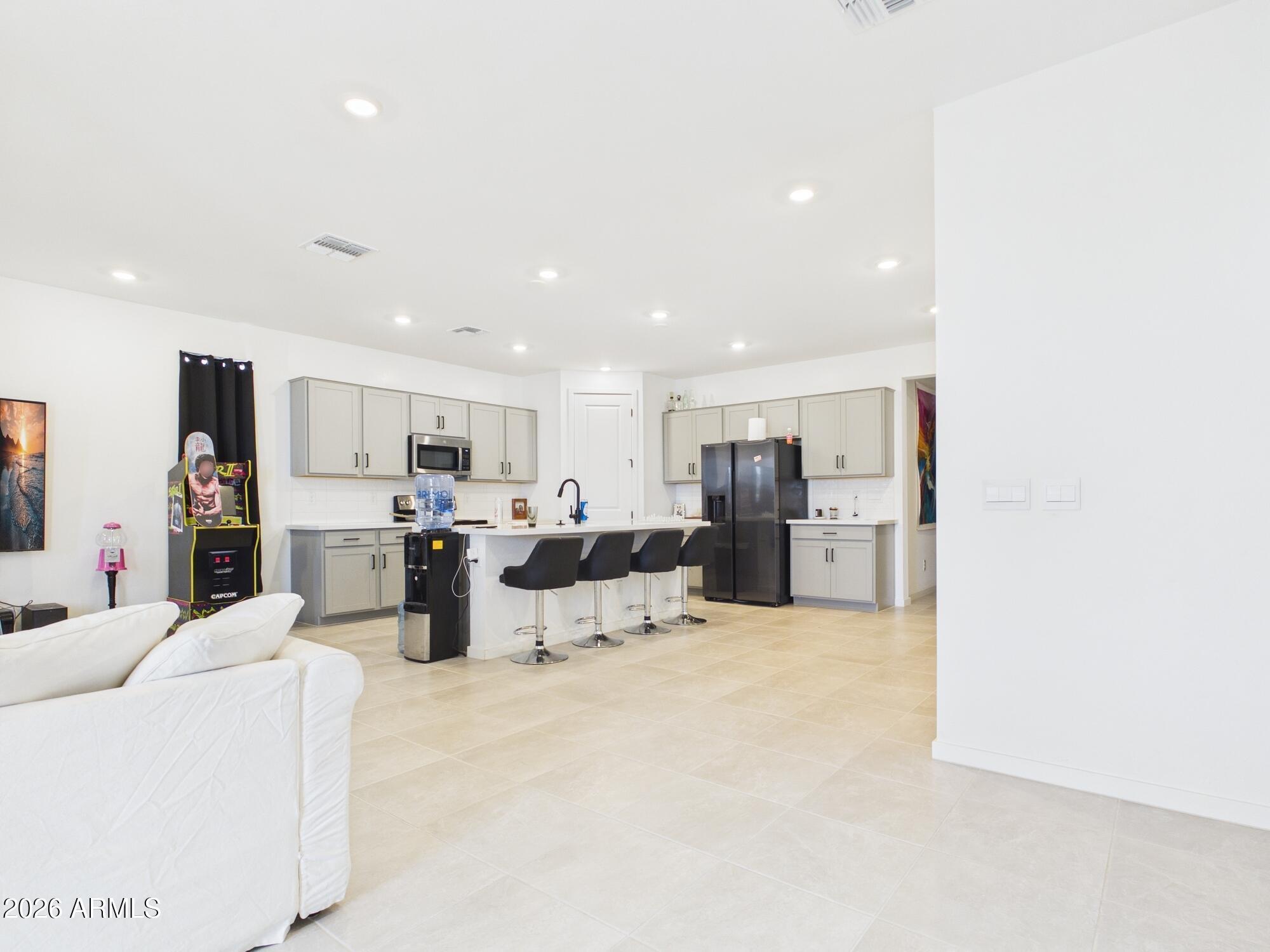 25159 W Bowker Street