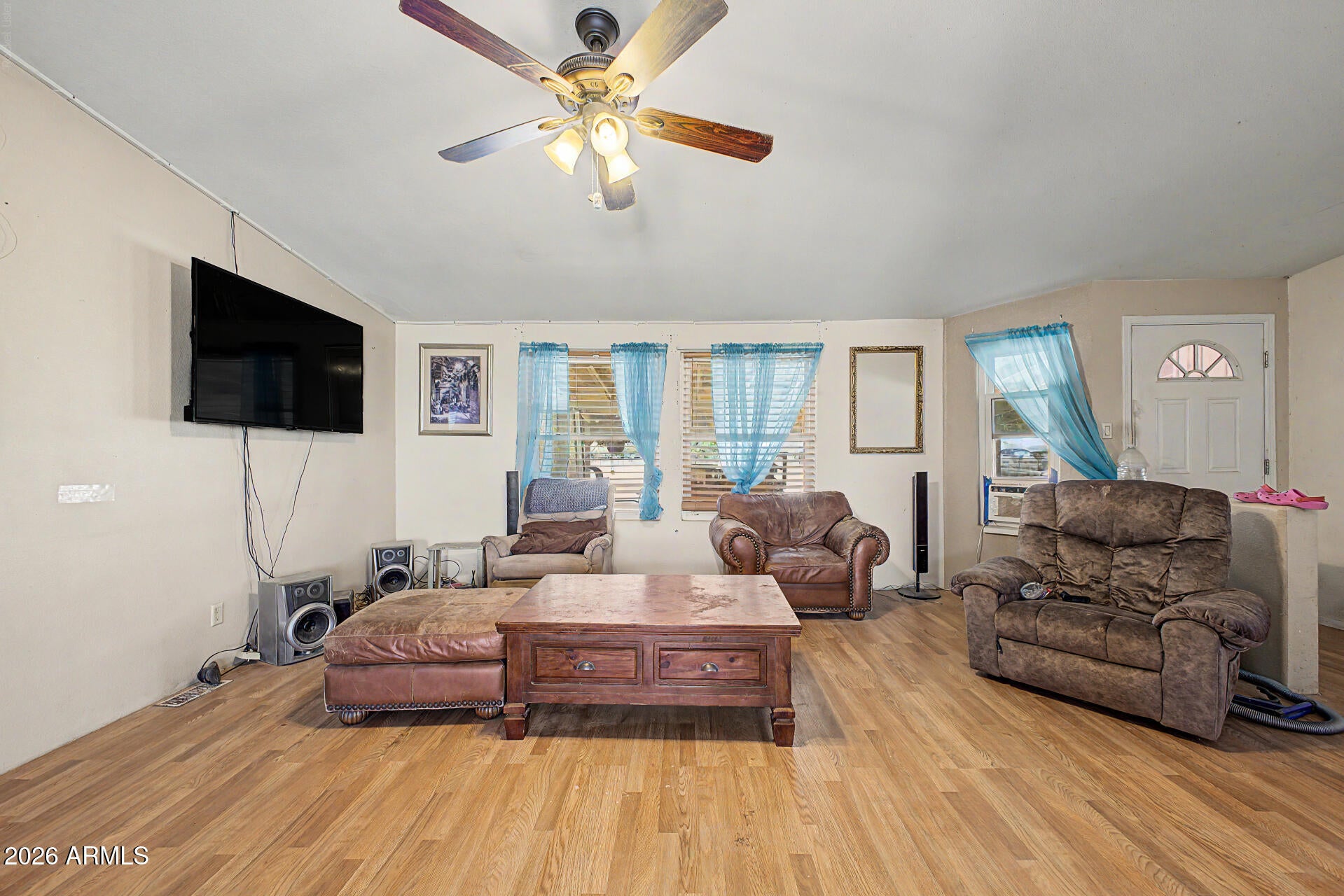 3142 W LAKE POWELL Drive