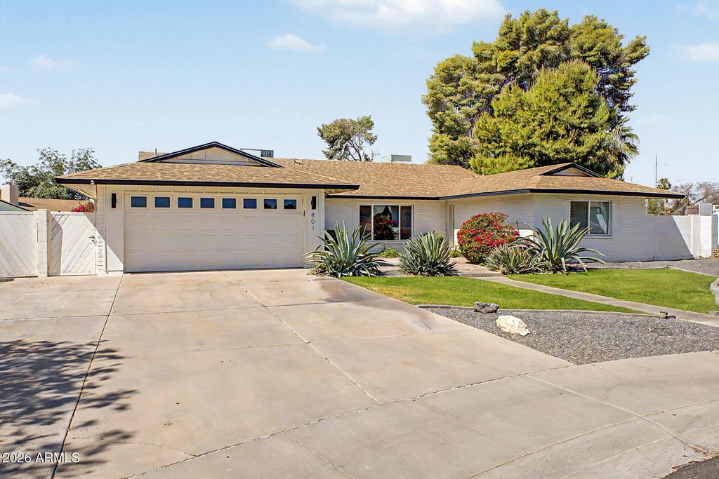 Photo of 801 E Todd Drive, Tempe, AZ 85283 (MLS # 7021518)