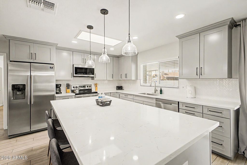 Photo of 801 E Todd Drive, Tempe, AZ 85283 (MLS # 7021518)
